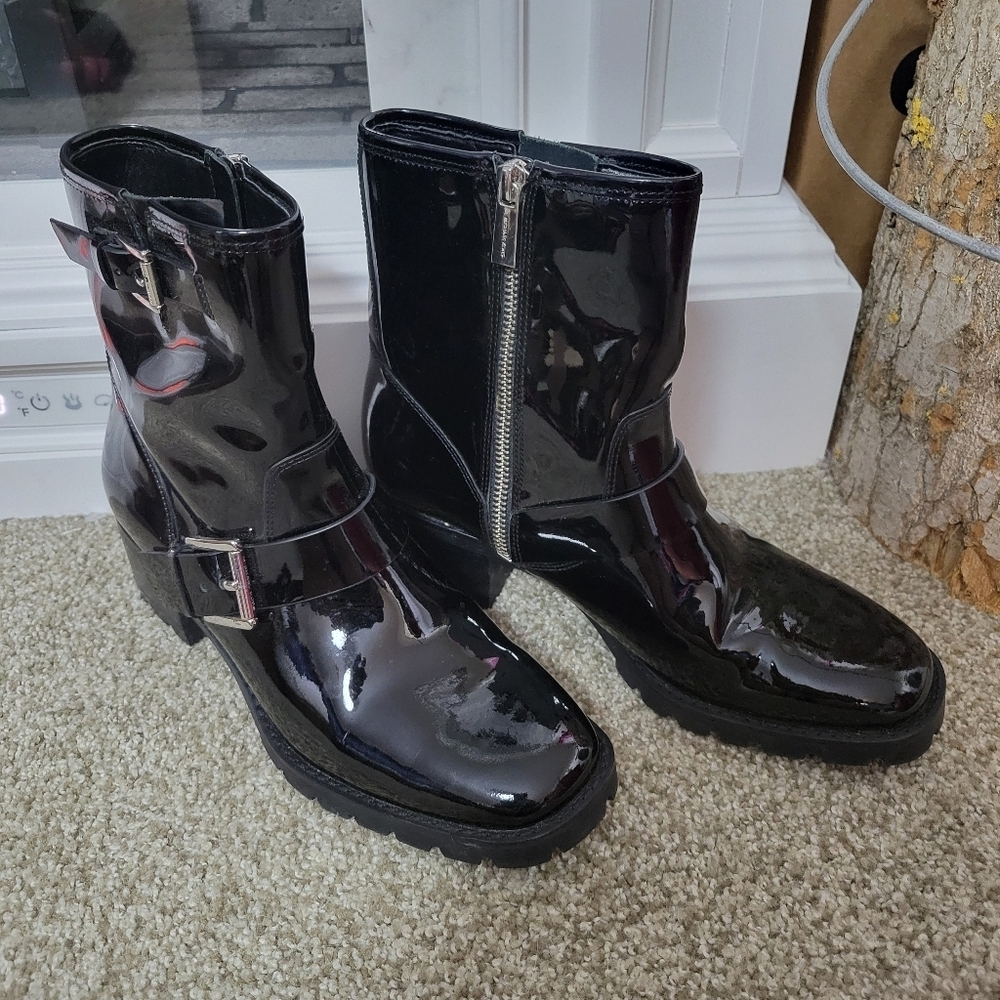 Michael Kors Women's Double Buckle Zip Black Boots, Size 7.5